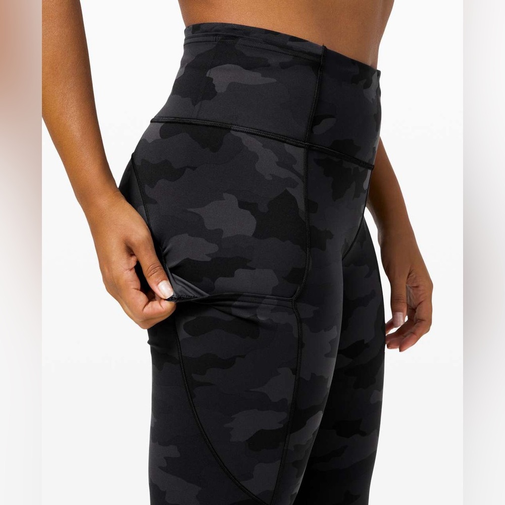 Lululemon Fast and Free Tight II 25" Heritage 365 Camo Deep Coal Multi - Size 6 - Picture 5 of 10